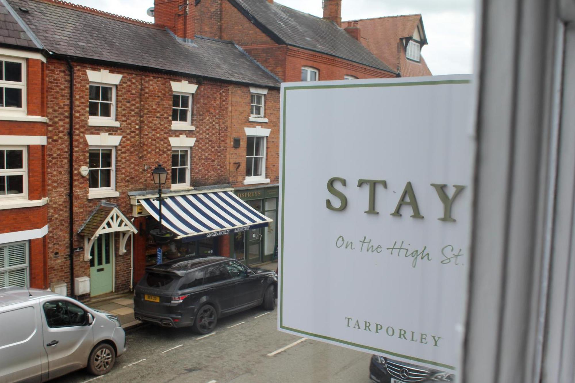 Stay On The High Street Tarporley Exterior photo
